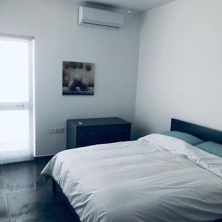 Stylish Retreat In Ta'Xbiex Apartment Ta Xbiex Ngoại thất bức ảnh