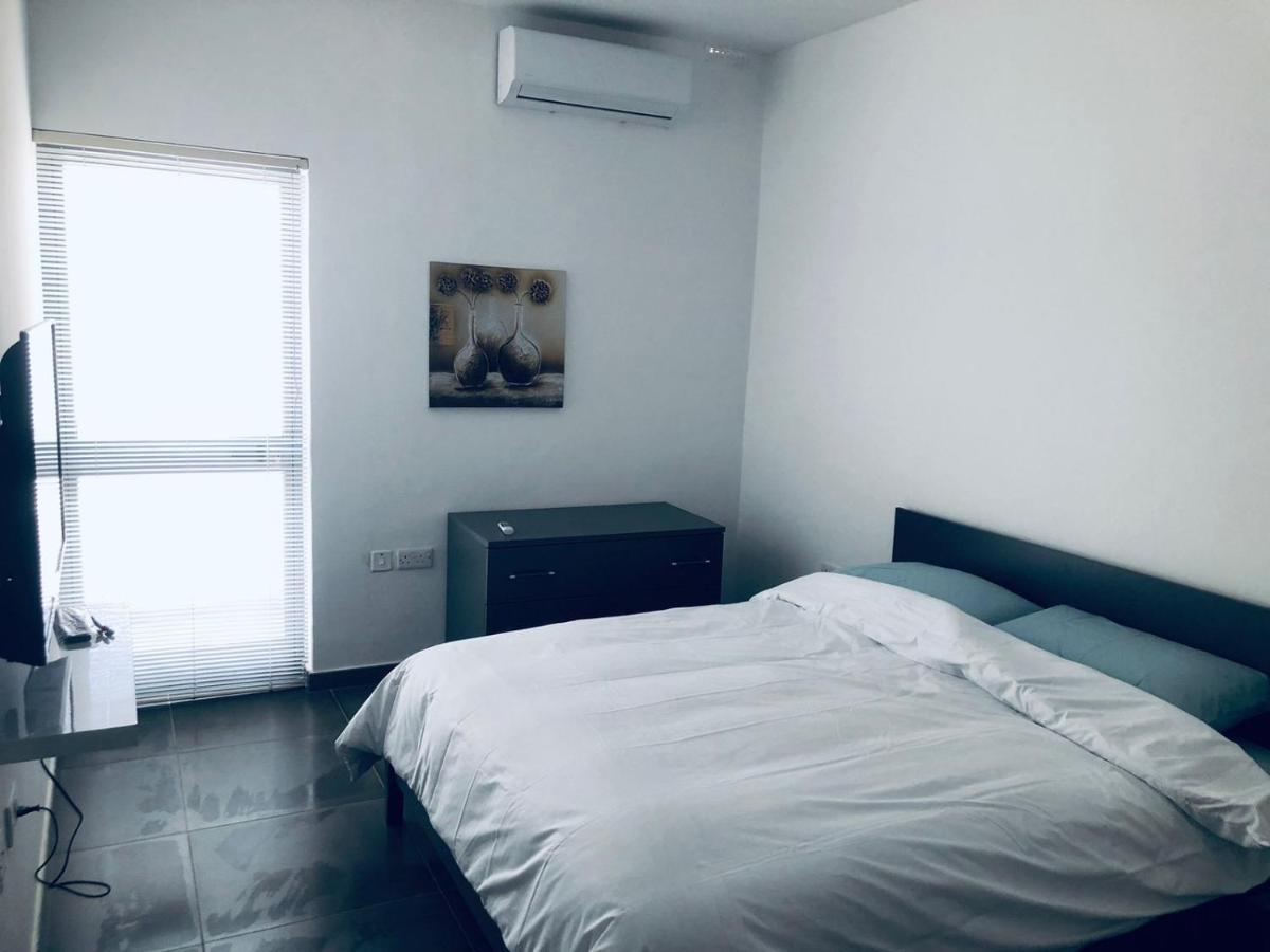 Stylish Retreat In Ta'Xbiex Apartment Ta Xbiex Ngoại thất bức ảnh