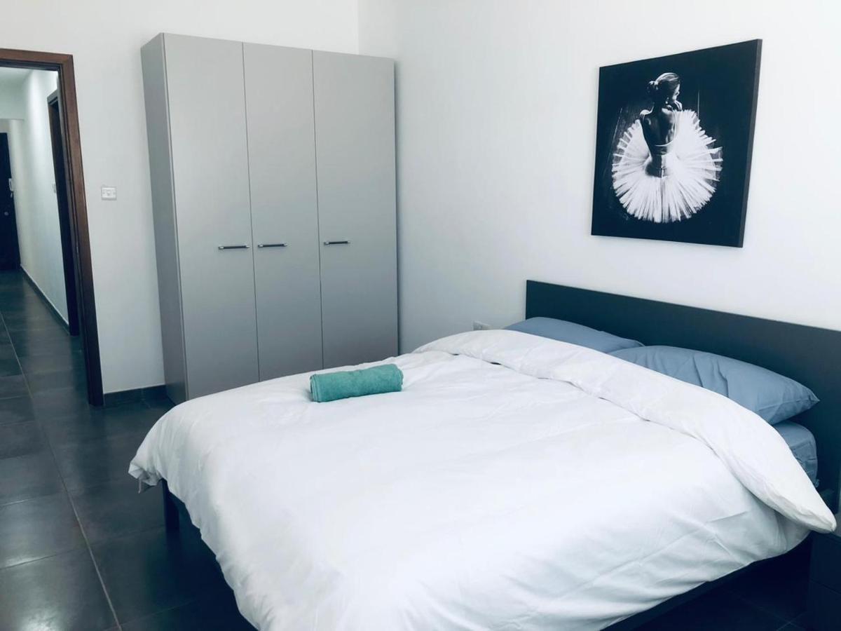 Stylish Retreat In Ta'Xbiex Apartment Ta Xbiex Ngoại thất bức ảnh